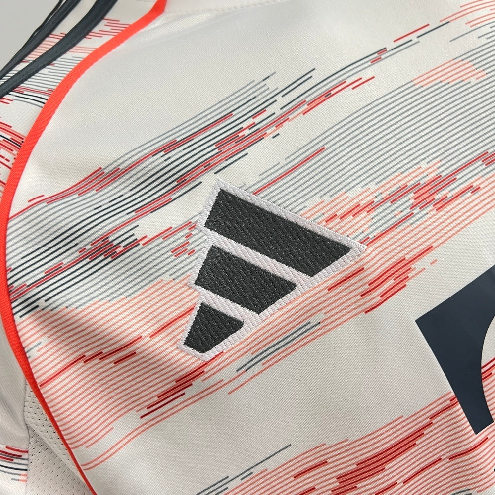 B. Munique 25/26 Alternativa